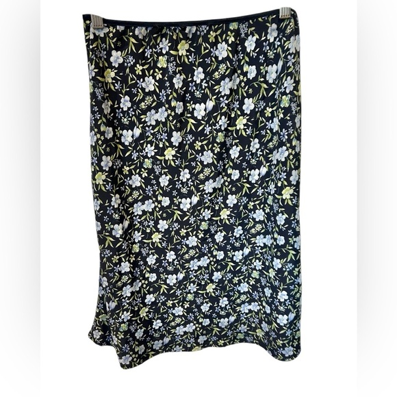 Vintage Studio Skirt Vintage Knee Length Floral Navy Blue 90s Y2K Fairycory Med - Picture 3 of 7